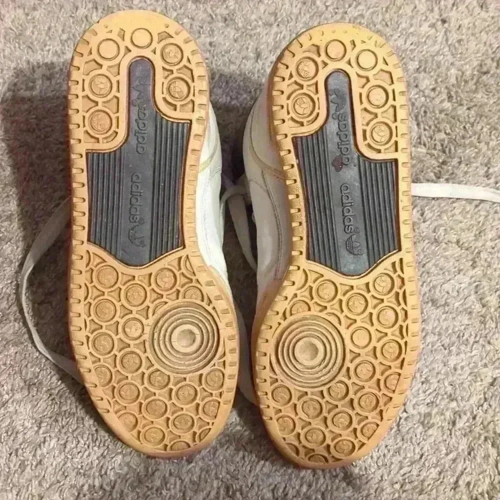 Adidas "Respect Me" shoes, white, brown and yellow, size 7 - Picture 9 of 9